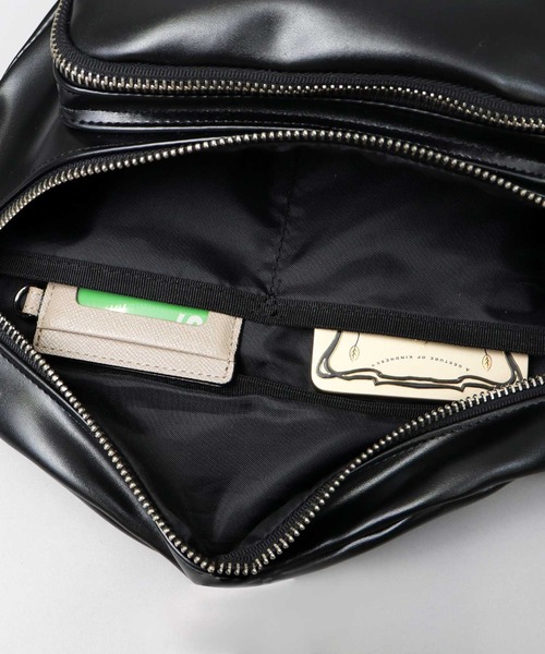 ISSEY MIYAKE】レザー ボディバッグ・ウエストポーチ ヴィンテージ