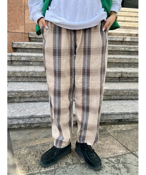 BACK NUMBER(バックナンバー)の「【BACK NUMBER】レギュラーイージーパンツ(その他パンツ・メンズ・ダークベージュ/ブラック/グリーン/ベージュ/その他1/オリーブ/ブラック×ホワイト・XL/S/M/L)」の4枚目の写真