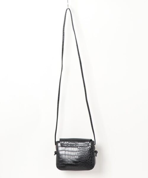 HONEYSUCKLE ROSE（ハニーサックルローズ）の「【HONEYSUCKLE ROSE】フェイクレザーミニフラップショルダー（ショルダーバッグ・レディース・ブラック/ブラウン・ONE SIZE）」の3枚目の写真