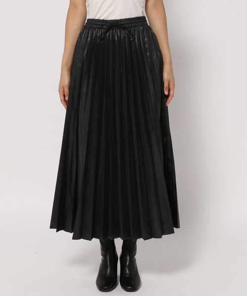yuw(ユウ)の「タフタプリーツスカート 168195(スカート・レディース・ブラック/グリーン/チャコールグレー/ブルー/ベージュ/ネイビー・FREE)」の12枚目の写真