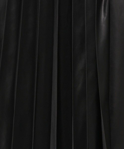 yuw(ユウ)の「タフタプリーツスカート 168195(スカート・レディース・ブラック/グリーン/チャコールグレー/ブルー/ベージュ/ネイビー・FREE)」の19枚目の写真