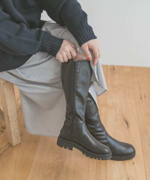 ITEMS URBANRESEARCH（アイテムズ アーバンリサーチ）の「トラックソールロングブーツ（ブーツ・レディース・ブラック・LARGE/SMALL/MEDIUM）」の5枚目の写真