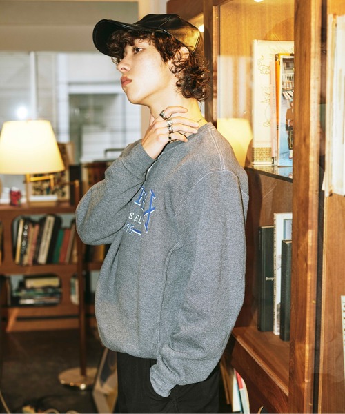 AVIREX（アヴィレックス）の「【RUSSELL ATHLETIC × AVIREX】CREW NECK SWEAT / クルーネック スウェット / ラッセル アスレティック / アヴィレックス（スウェット・メンズ・その他3/その他11/チャコール/ダークグリーン系・2XL/L/M/XL）」の8枚目の写真