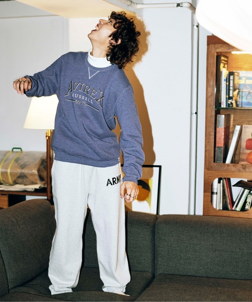 AVIREX（アヴィレックス）の「【RUSSELL ATHLETIC × AVIREX】CREW NECK SWEAT / クルーネック スウェット / ラッセル アスレティック / アヴィレックス（スウェット・メンズ・その他3/その他11/チャコール/ダークグリーン系・2XL/L/M/XL）」の11枚目の写真