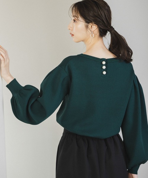 Andemiu（アンデミュウ）の「【WEB限定】パールボートネックニット176412（ニット/セーター・レディース・ブラック/ブラウン/ボルドー/ブルー/グリーン/アイボリー・FREE）」の4枚目の写真