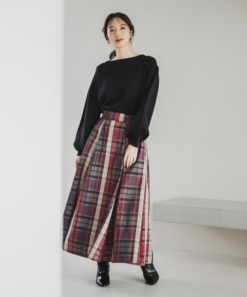 Andemiu（アンデミュウ）の「【WEB限定】パールボートネックニット176412（ニット/セーター・レディース・ブラック/ブラウン/ボルドー/ブルー/グリーン/アイボリー・FREE）」の10枚目の写真