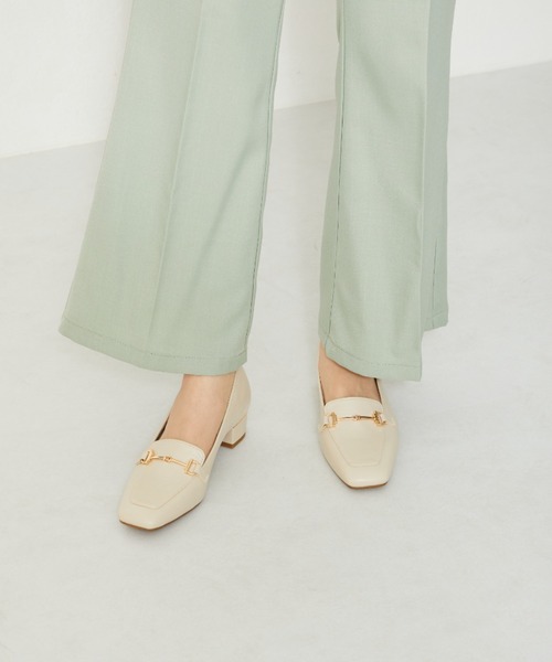 WA ORiental TRaffic（ダブルエーオリエンタルトラフィック）の「メタリックラインビットヒールローファー 32101（ローファー・レディース・ブラック/ブルー/グリーン/ベージュ・34/35/36/37/38/39/40/41/42/33/43）」の2枚目の写真