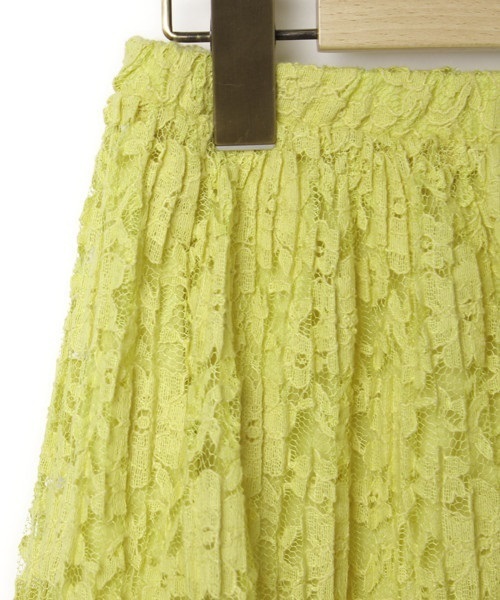 ZARA（ザラ）の「フレアスカート（スカート・レディース・イエロー・-）」の3枚目の写真