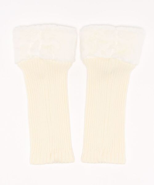G/FORE（ジーフォア）の「《G/FORE》WOMENS ECO FUR レッグウォーマー（レッグウォーマー・レディース・ホワイト/ブラック・FREE）」の3枚目の写真