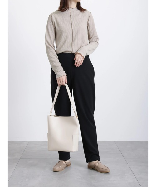 Samansa Mos2 blue(サマンサモスモスブルー)の「配色メロウプルオーバー(Tシャツ/カットソー・レディース・ブラック/オフホワイト/ベージュ・MEDIUM/LARGE)」の18枚目の写真
