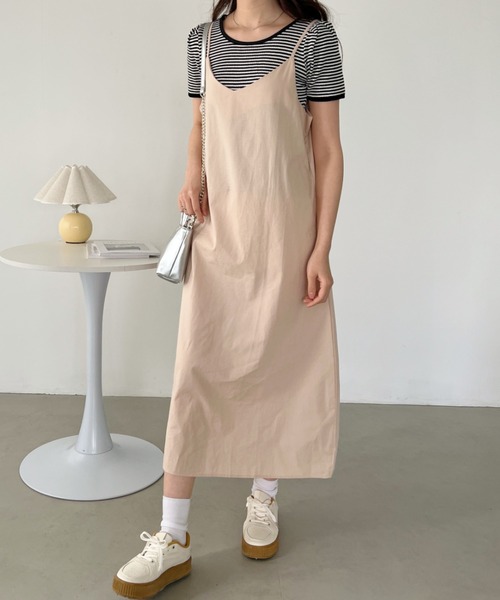 CLEA(クレア)の「コットンVネックロングキャミワンピース(ワンピース・レディース・ブラック/ナチュラル/サックスブルー・FREE)」の2枚目の写真
