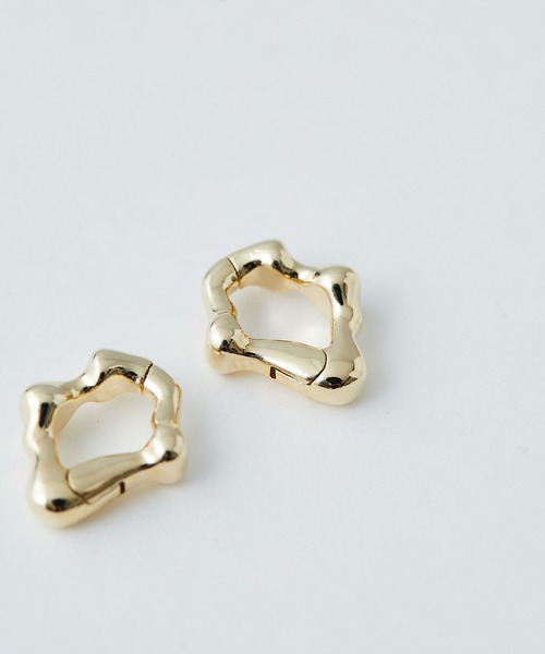 PAPILLONNER(パピヨネ)の「メタルクリップイヤリング/WEB限定(イヤリング・レディース・シルバー/ゴールド・FREE)」の8枚目の写真