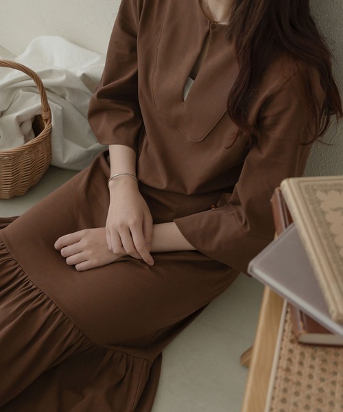 Ambre Neige(アンブルネージュ)の「カットマーメイドワンピース/【WEB/EC限定商品】(ワンピース・レディース・アイボリー/ダークブラウン・FREE)」の15枚目の写真