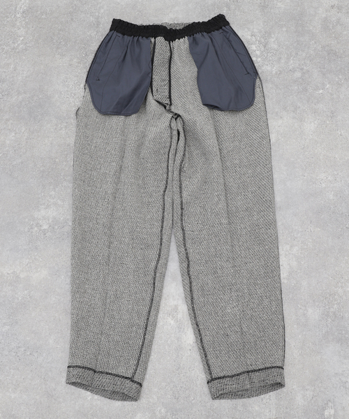 saby（サバイ）の「【saby / サバイ】TWEED TAPERED EASY PANTS（スラックス・メンズ・ブラック・3）」の4枚目の写真