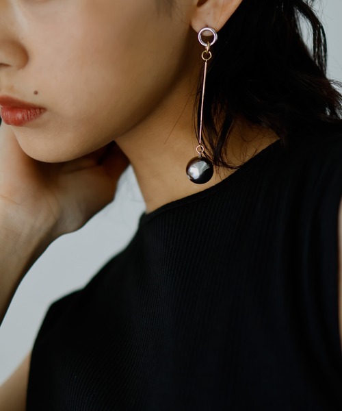 hellam(へラム)の「バイカラー ボールピアス(ピアス(両耳用)・レディース・シルバー・FREE)」の8枚目の写真