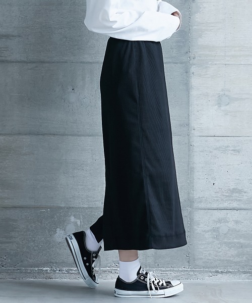 GEVS.（ジェイヴィス）の「＜大きいサイズ＞ レギンス付カットソータイトスカート GEVS.（スカート・レディース・ブラック・L/LL/3L/4L/5L）」の19枚目の写真