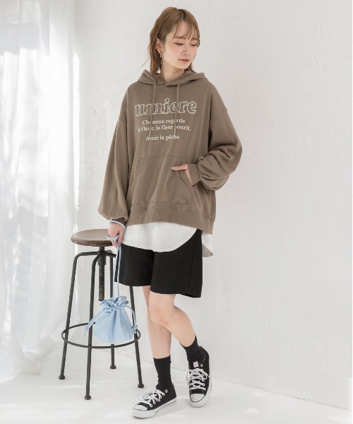 ad thie(アドティエ)の「オーバーサイズ 裏毛ロゴプリントパーカー(パーカー・レディース・アイボリー/ピンク/ブラック/オフホワイト/モカ/チャコール・FREE)」の19枚目の写真