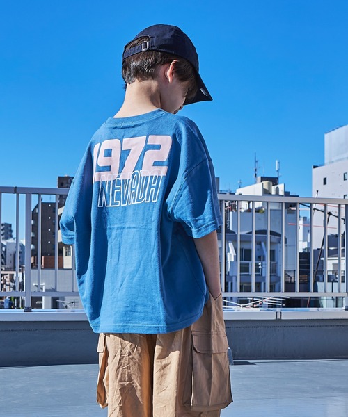 PAIRMANON STREET（ペアマノンストリート）の「【PAIRMANON STREET】【プレミアムコットン100】【かぞくおそろい】選べるデザインユニセックスTシャツ（Tシャツ/カットソー・キッズ・ブラック系その他5/ホワイト系その他4/ホワイト系その他2/グリーン系その他2/ブルー系その他4/ベージュ系その他/ブラック系その他/グリーン系その他/ホワイト系その他/オレンジ/ブラック系その他3/ブラック系その他4/パープル系その他/レッド系その他/ブルー系その他2/ブラック系その他2/ブルー系その他3・140/120/80/90/130/110/150/100）」の13枚目の写真