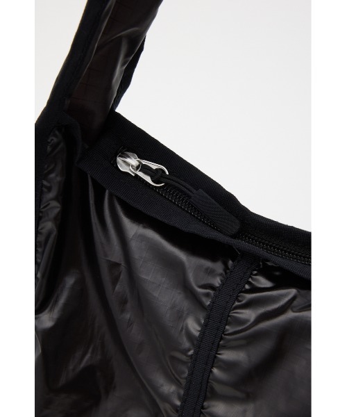 SLY(スライ)の「NYLON CROSS BAG ナイロン クロス バッグ(ショルダーバッグ・レディース・アイボリー/ブラック/ライトブルー・FREE)」の20枚目の写真