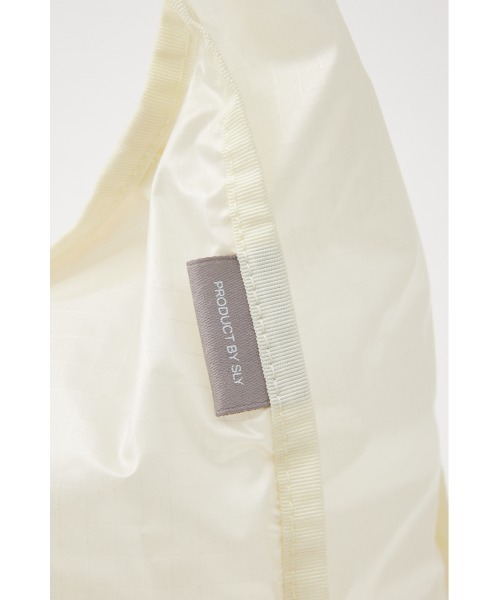 SLY(スライ)の「NYLON CROSS BAG ナイロン クロス バッグ(ショルダーバッグ・レディース・アイボリー/ブラック/ライトブルー・FREE)」の9枚目の写真