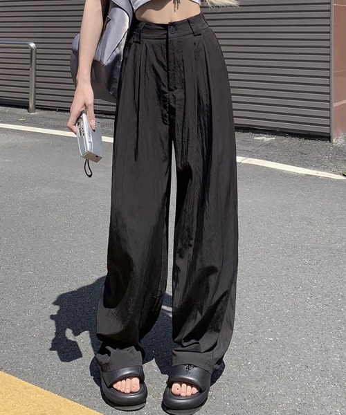 AO2（アオズ）の「Two-Tuck Slacks / 2タックスラックス（スラックス・レディース・ブラック/グレー/アイボリー・M/L）」の2枚目の写真