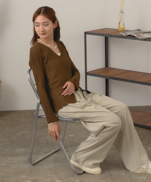 AO2（アオズ）の「Two-Tuck Slacks / 2タックスラックス（スラックス・レディース・ブラック/グレー/アイボリー・M/L）」の4枚目の写真