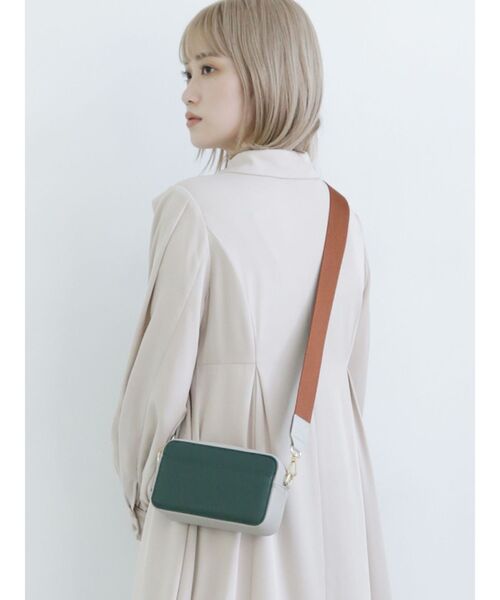 MURUA(ムルーア)の「2WAYベルトショルダーバッグ(ショルダーバッグ・レディース・シルバー/グリーン/ブラック・FREE)」の13枚目の写真