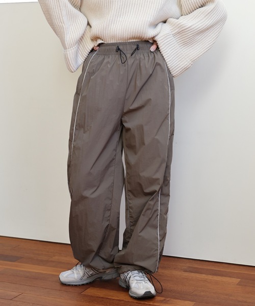 ULEULA（ウルア）の「ライン入りワイドルーズパンツ（その他パンツ・レディース・ブラック/カーキ・FREE）」の7枚目の写真