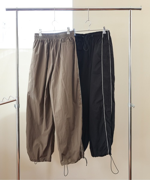 ULEULA（ウルア）の「ライン入りワイドルーズパンツ（その他パンツ・レディース・ブラック/カーキ・FREE）」の17枚目の写真