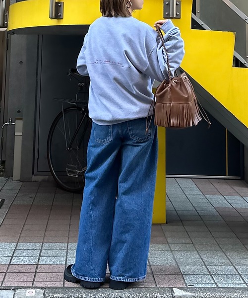 mi via loca（ミヴィアロカ）の「GILDAN　Vintageライク マーメイド ウラケ裏起毛 モチーフロゴスウェット（スウェット・レディース・ベージュ/ネイビー/トップグレー・MEDIUM/X-LARGE）」の7枚目の写真