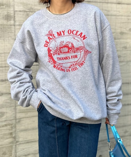 mi via loca（ミヴィアロカ）の「GILDAN　Vintageライク マーメイド ウラケ裏起毛 モチーフロゴスウェット（スウェット・レディース・ベージュ/ネイビー/トップグレー・MEDIUM/X-LARGE）」の11枚目の写真