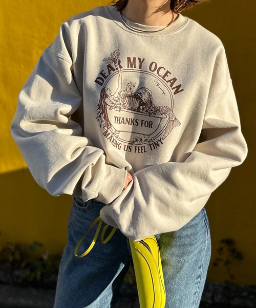 mi via loca（ミヴィアロカ）の「GILDAN　Vintageライク マーメイド ウラケ裏起毛 モチーフロゴスウェット（スウェット・レディース・ベージュ/ネイビー/トップグレー・MEDIUM/X-LARGE）」の17枚目の写真