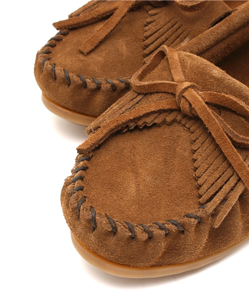 SHIPS for women(シップスフォーウィメン)の「MINNETONKA(ミネトンカ):KILTY モカシン(モカシン/デッキシューズ・レディース・ブラウン/グレー/ナチュラル・36/35/38/37)」の7枚目の写真