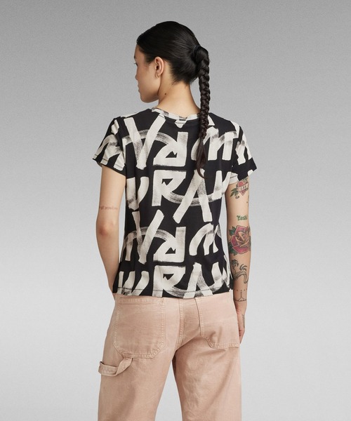 G-STAR(ジースター)の「CALLIGRAPHY ALLOVER TOP/総柄グラフィックT(Tシャツ/カットソー・レディース・ブラック系その他/ホワイト系その他・SMALL/MEDIUM/X-SMALL)」の5枚目の写真
