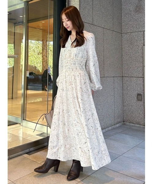 新品タグ付き FRAY I.D ラインアートプリントワンピース　サイズM 白 FRAY I.D（フレイアイディー）の「ラインアートプリントワンピース