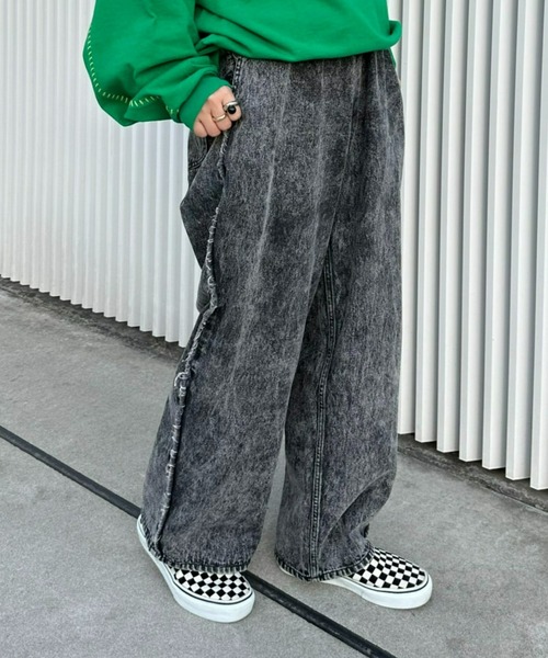 SOUNDSGOOOOD(サウンズグッド)の「【SOUNDS GOOOOD / サウンズグッド】フリンジデニムイージーパンツ(デニムパンツ・メンズ・ブラック/サックスブルー/ネイビー・ONE SIZE)」の2枚目の写真