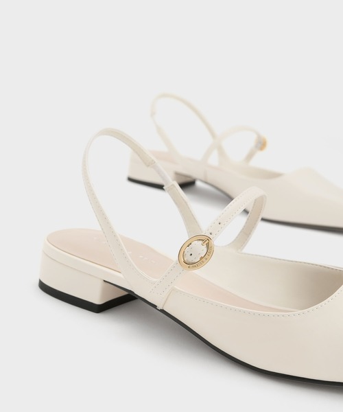 CHARLES & KEITH(チャールズ & キース)の「スリングバック メリージェーンフラット(パンプス・レディース・ブラック/オフホワイト・24.5cm/23.5cm/23cm/22.5cm/25cm)」の11枚目の写真