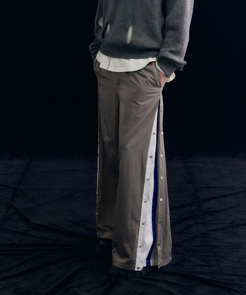 tk.TAKEO KIKUCHI(ティーケータケオキクチ)の「◆K’ Project by Aoi サイドラインハカマトレー二ングパンツ(その他パンツ・レディース・ブルー系その他/チャコールグレー・02/03)」の21枚目の写真