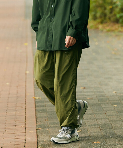 GYMPHLEX（ジムフレックス）の「Gymphlex | ナイロン イージーパンツ MEN（その他パンツ・メンズ・オリーブ/ブラック/オフホワイト・L/M）」の22枚目の写真