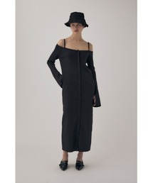 M_ | リサイクルポリエステル使用　経年劣化の少ないリブニット　 オフショルダーで着られるロングニットドレス(ワンピース)