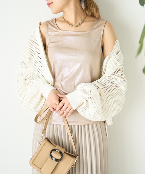 un dix cors（アンディコール）の「前後2WAYラメタンクトップ（タンクトップ・レディース・ブラック/ベージュ/ホワイト・FREE）」の11枚目の写真