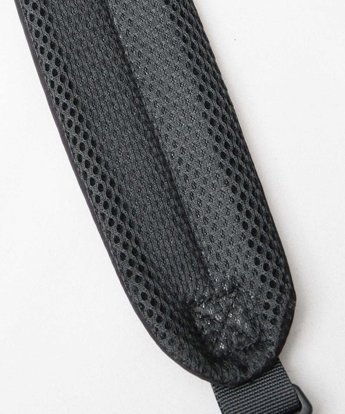 GERRY(ジェリー)の「フロント2ポケット ドローストリングメッシュサイドポケット付 大容量 ポリエステル ショルダーバッグ(ショルダーバッグ・メンズ・ブラック・FREE)」の14枚目の写真