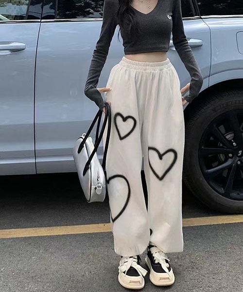 gossip！ロサンゼルス（ゴシップロサンゼルス）の「ハートペイントプリント  スウェット アンクルバンデッドパンツ（スウェットパンツ・レディース・カーキ/ブラック/ホワイト・FREE）」の2枚目の写真