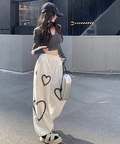 gossip！ロサンゼルス（ゴシップロサンゼルス）の「ハートペイントプリント  スウェット アンクルバンデッドパンツ（スウェットパンツ・レディース・カーキ/ブラック/ホワイト・FREE）」の7枚目の写真