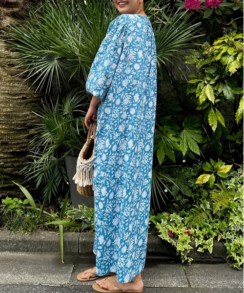 sandlessmoon(サンドレスムーン)の「ボタニカルマキシワンピース(ワンピース・レディース・ブラック/ブルー・FREE)」の5枚目の写真