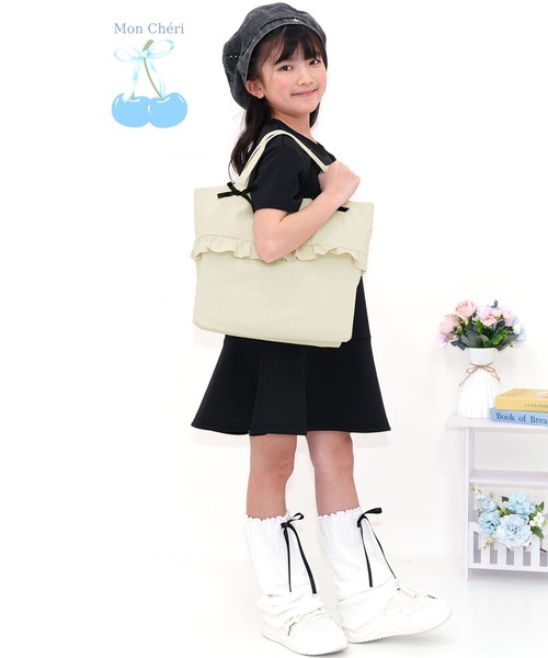 Bee des Bee（ビーデスビー）の「フリル＆リボン レッスントートバッグ（トートバッグ・キッズ・ピンク/ブラック/アイボリー・フリー）」の9枚目の写真