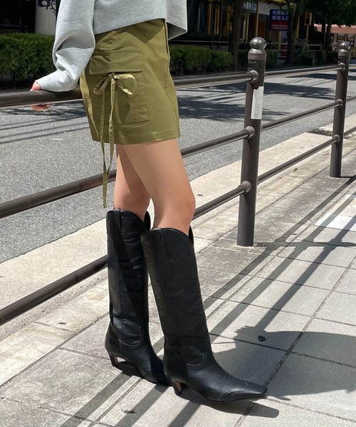 nomnom（ノムノム）の「【nomnom】リボンカーゴミニスカート（スカート・レディース・ベージュ/カーキ/グレー・SMALL/MEDIUM）」の3枚目の写真