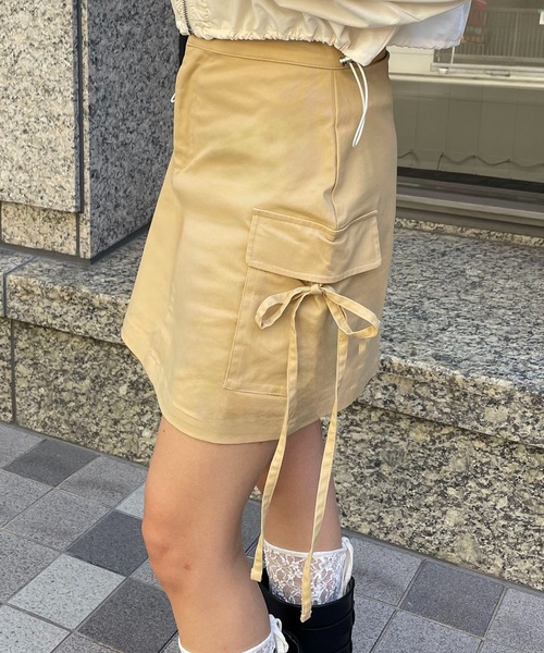 nomnom(ノムノム)の「【nomnom】リボンカーゴミニスカート(スカート・レディース・ベージュ/カーキ/グレー・SMALL/MEDIUM)」の22枚目の写真