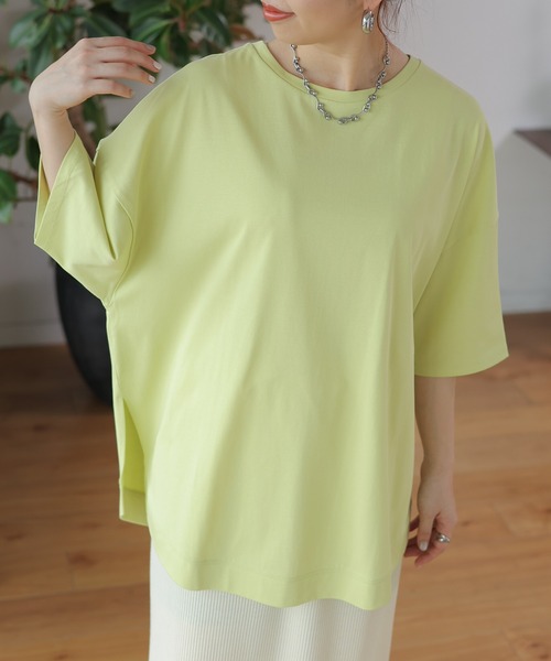 LEPSIM（レプシィム）の「【3つの機能付き】裾ラウンドBIGチュニック　987482（Tシャツ/カットソー・レディース・ライトグリーン/ライトグレー/グレイッシュベージュ/ブラック/ホワイト×ブラック/レッド/ボルドー・FREE）」の5枚目の写真