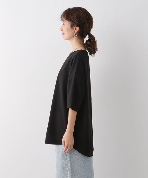 LEPSIM（レプシィム）の「【3つの機能付き】裾ラウンドBIGチュニック　987482（Tシャツ/カットソー・レディース・ライトグリーン/ライトグレー/グレイッシュベージュ/ブラック/ホワイト×ブラック/レッド/ボルドー・FREE）」の19枚目の写真